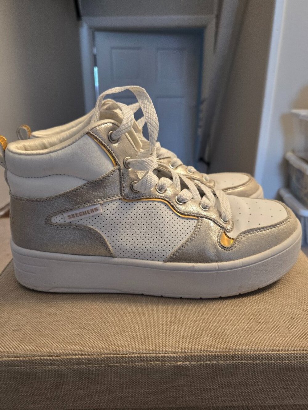 Silver/White Skechers High Tops (SN 310192L)